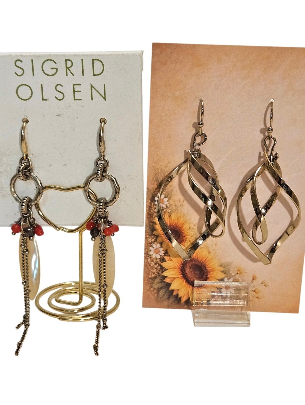 12 Pairs Of Gold & Silver Tone Fashion Earrings In Multiple Styles & Colors - Picture 5 of 7
